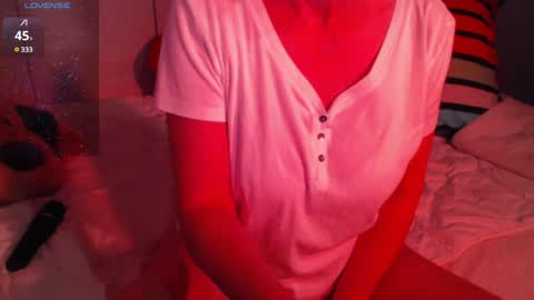 Snapshot of heavenlykiss chatting on January 2025 12:14:01 PM Chani online show from January 2025 12:14:01 PM