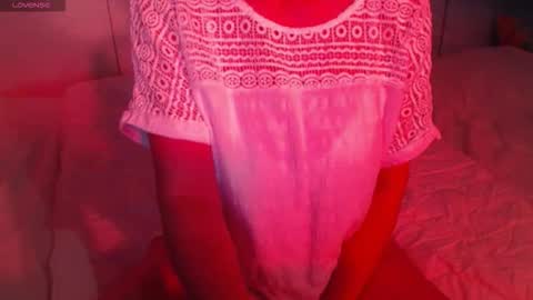 Snapshot of heavenlykiss chatting on November 2025 08:58:01 AM Chani online show from November 2025 08:58:01 AM