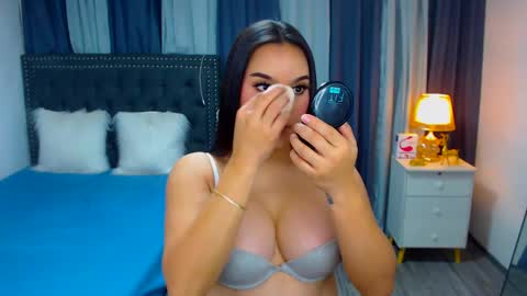 Snapshot of heavenlytransx chatting on December 2024 01:26:01 AM ITS FREE TO ASK online show from December 2024 01:26:01 AM