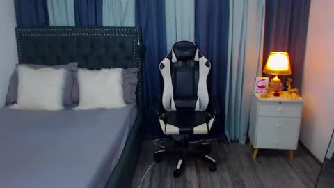 Snapshot of heavenlytransx chatting on March 2025 06:34:01 PM ITS FREE TO ASK online show from March 2025 06:34:01 PM