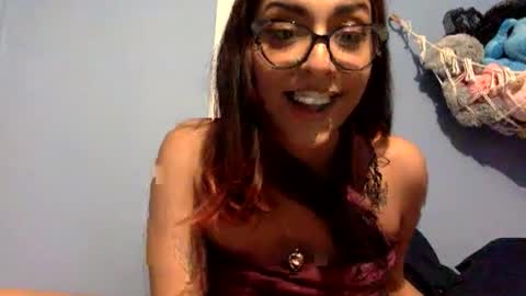Snapshot of heavensbunny chatting on February 2025 10:59:02 PM heaven the muslim slut online show from February 2025 10:59:02 PM