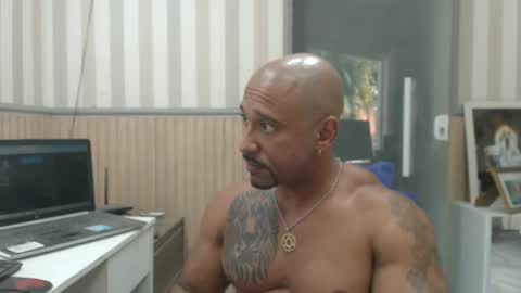 Snapshot of hebertgomes chatting on November 2025 05:01:02 PM hebertgomes online show from November 2025 05:01:02 PM