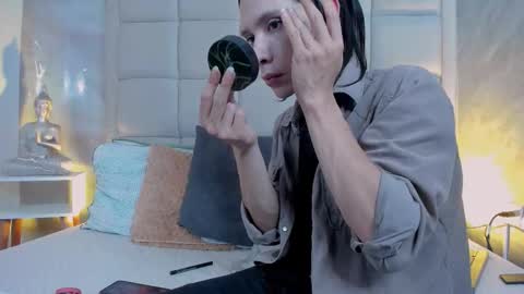 Keira Hecate online show from November 2025 08:30:02 PM