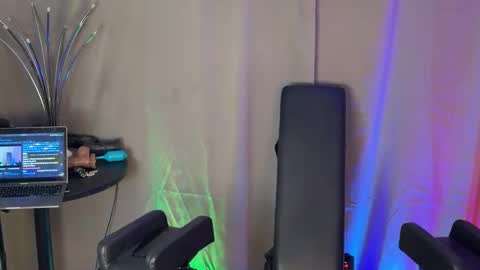 LockedThug online show from December 2025 07:05:01 AM