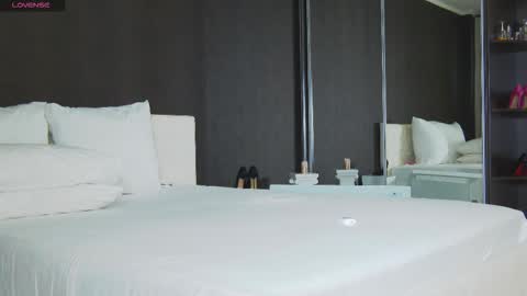 Helen online show from October 2025 11:10:02 AM