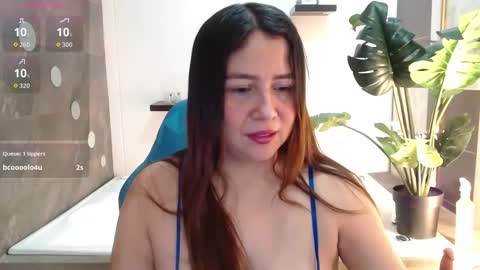 Snapshot of heidy_wells chatting on May 2026 12:33:02 PM Heidy online show from May 2026 12:33:02 PM