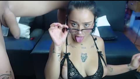 Snapshot of heinotlimits chatting on December 2025 02:54:02 AM heinotlimits online show from December 2025 02:54:02 AM