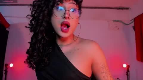 Snapshot of heka_prudence chatting on July 2026 05:11:01 AM Heka Prudence online show from July 2026 05:11:01 AM