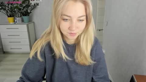 Helen sven online show from September 2025 06:26:02 AM