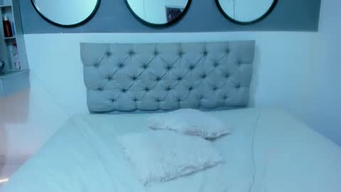 Snapshot of helen_curly chatting on January 2025 03:08:02 PM helen_curly online show from January 2025 03:08:02 PM