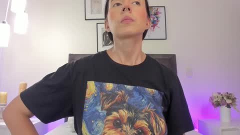 Helen  online show from February 2026 12:38:01 PM