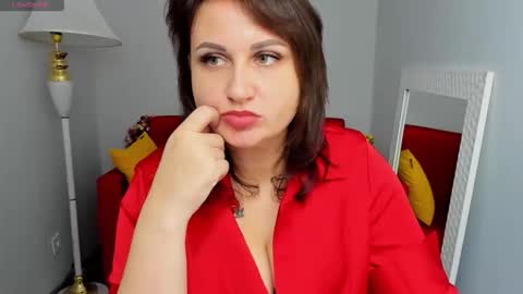 Snapshot of helen_rossi chatting on November 2025 06:30:02 AM Helen online show from November 2025 06:30:02 AM