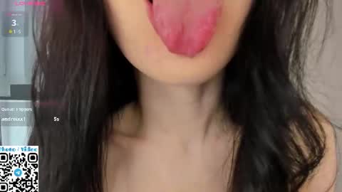 helen_sparkk online show from June 2026 01:11:02 AM