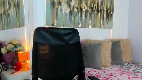 Snapshot of helena_santos01 chatting on October 2025 11:21:02 AM Helena Santos online show from October 2025 11:21:02 AM