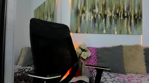 Snapshot of helena_santos01 chatting on October 2025 12:04:02 PM Helena Santos online show from October 2025 12:04:02 PM