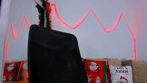 Snapshot of helena_santos01 chatting on November 2025 08:55:01 PM Helena Santos online show from November 2025 08:55:01 PM