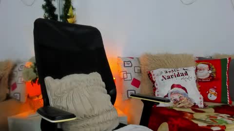 Snapshot of helena_santos01 chatting on December 2025 11:04:02 AM Helena Santos online show from December 2025 11:04:02 AM