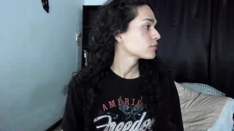 Snapshot of helena_spellman chatting on October 2025 06:39:02 AM helena_spellman online show from October 2025 06:39:02 AM