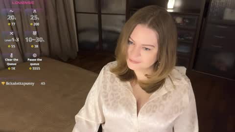 Helena Bonham online show from April 2026 03:45:01 AM