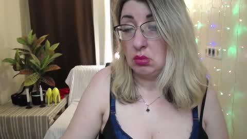 Snapshot of helenenigma chatting on February 2025 02:00:01 AM helenenigma online show from February 2025 02:00:01 AM