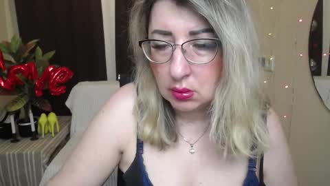 Snapshot of helenenigma chatting on February 2025 07:27:02 PM helenenigma online show from February 2025 07:27:02 PM