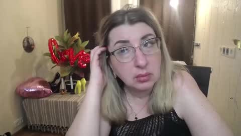 Snapshot of helenenigma chatting on February 2025 01:46:02 AM helenenigma online show from February 2025 01:46:02 AM