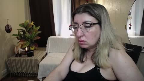 Snapshot of helenenigma chatting on March 2025 04:41:02 AM helenenigma online show from March 2025 04:41:02 AM