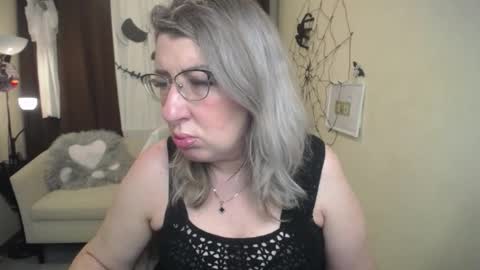 Snapshot of helenenigma chatting on November 2025 07:26:01 PM helenenigma online show from November 2025 07:26:01 PM