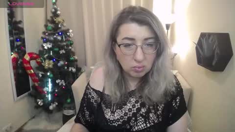 Snapshot of helenenigma chatting on December 2025 07:43:02 PM helenenigma online show from December 2025 07:43:02 PM