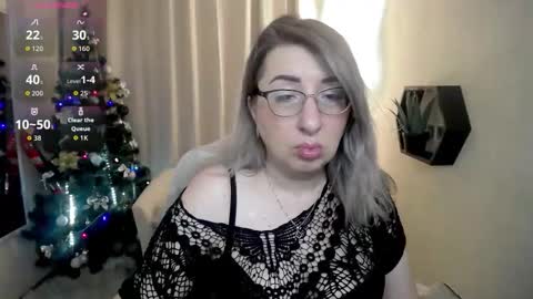 Snapshot of helenenigma chatting on January 2026 07:50:02 PM helenenigma online show from January 2026 07:50:02 PM