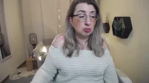 Snapshot of helenenigma chatting on February 2026 07:21:01 PM helenenigma online show from February 2026 07:21:01 PM