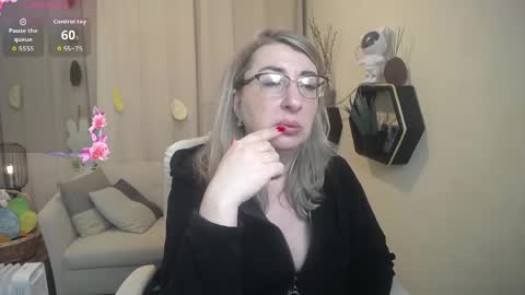 helenenigma online show from April 2026 04:57:01 AM