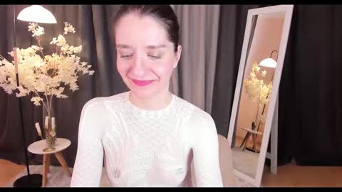 Helen online show from February 2025 06:20:02 AM