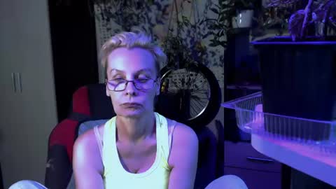 Helga online show from July 2026 06:02:02 PM