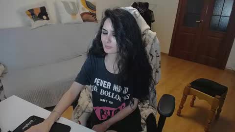 Snapshot of hella_helen chatting on June 2026 05:11:02 PM Helen online show from June 2026 05:11:02 PM