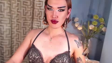 Snapshot of hellatarahathor chatting on February 2026 08:24:02 AM hellatarahathor online show from February 2026 08:24:02 AM