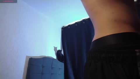 Snapshot of hellcat_xx chatting on September 2025 03:06:02 PM   CROW  online show from September 2025 03:06:02 PM
