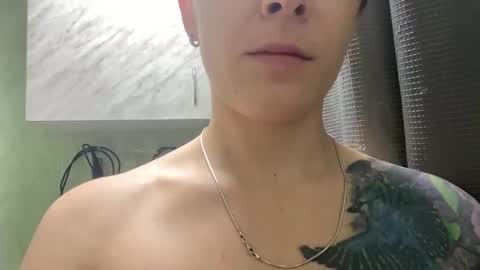 Snapshot of helldollz chatting on December 2024 12:27:02 PM HellDollz  online show from December 2024 12:27:02 PM