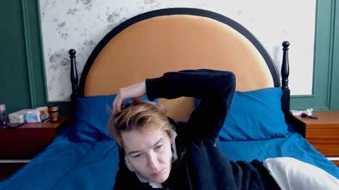 Snapshot of helldollz chatting on October 2025 07:41:01 AM HellDollz  online show from October 2025 07:41:01 AM