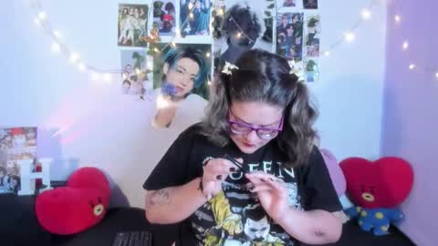 hellen online show from November 2025 03:39:02 AM