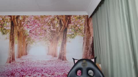 Snapshot of hellen_garcia chatting on January 2025 07:45:01 PM Hellen online show from January 2025 07:45:01 PM