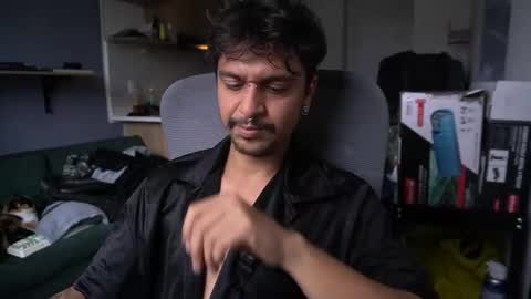 Owner of your wallet  online show from November 2025 09:09:01 PM