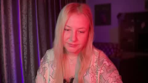 Snapshot of hellyriddle chatting on December 2025 07:25:02 AM DeleteyourSadness online show from December 2025 07:25:02 AM