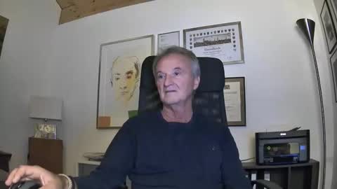 Snapshot of helmut227 chatting on November 2025 09:57:02 PM helmut227 online show from November 2025 09:57:02 PM