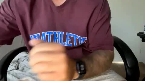 Snapshot of hendo92 chatting on January 2026 11:40:02 PM Hendo online show from January 2026 11:40:02 PM