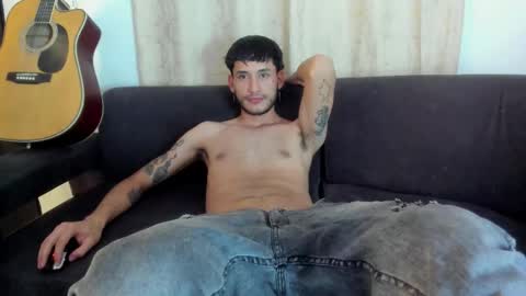 henrik_senn online show from November 2025 11:27:02 PM