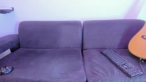 henrik_senn online show from April 2026 03:48:01 AM