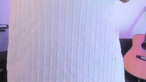 Snapshot of henrik_senn chatting on June 2026 08:09:02 PM henrik_senn online show from June 2026 08:09:02 PM