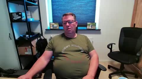 Snapshot of henrikrp1971 chatting on April 2026 10:08:02 AM henrikrp1971 online show from April 2026 10:08:02 AM