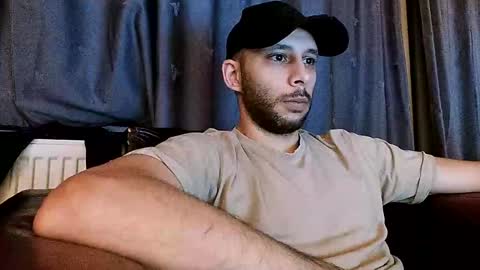 HenryAxe online show from December 2024 07:24:02 PM